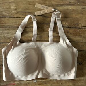 SKIMS Soft Beige Seamless Bra